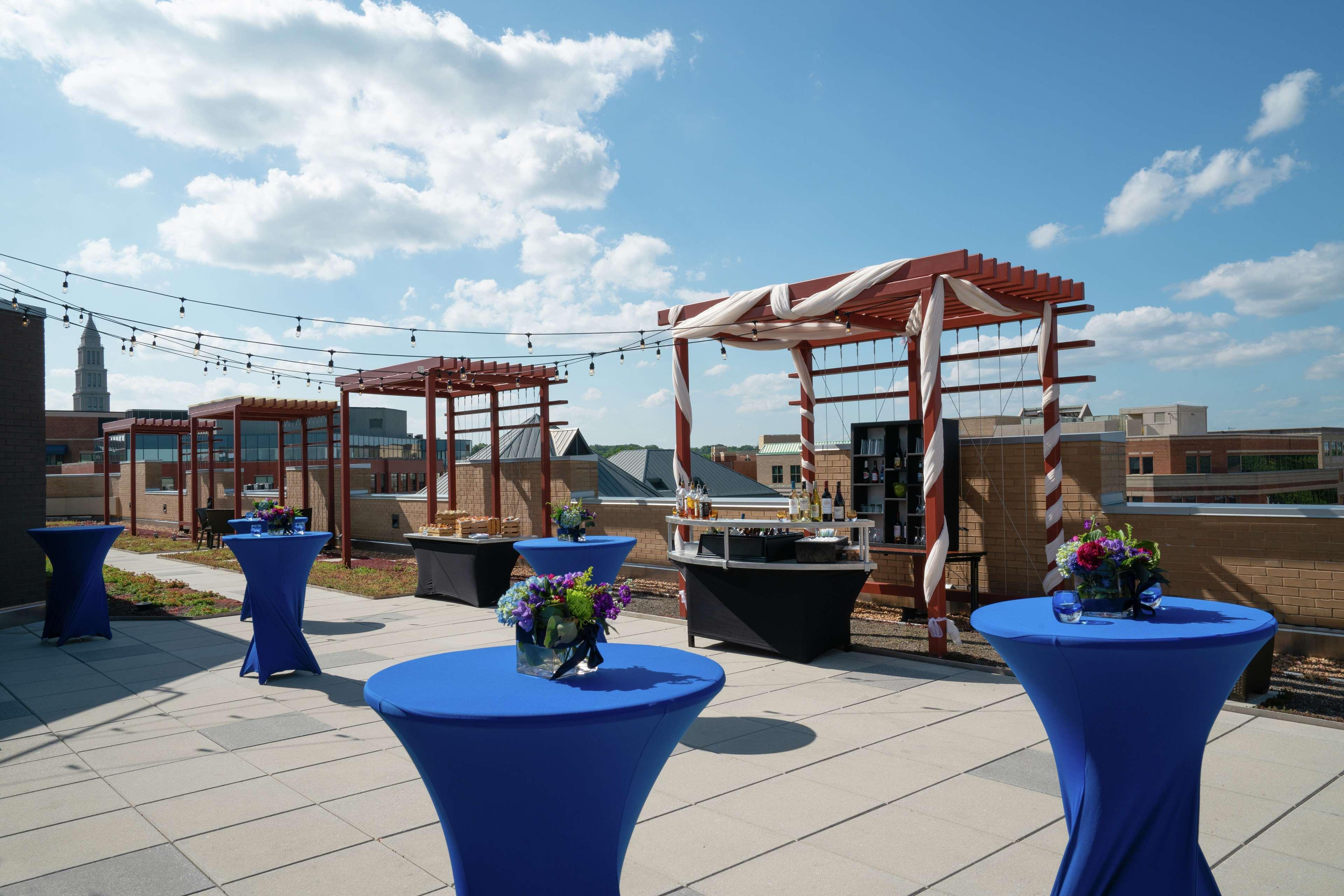 Hilton Garden Inn Alexandria Old Town National Harbor Bagian luar foto